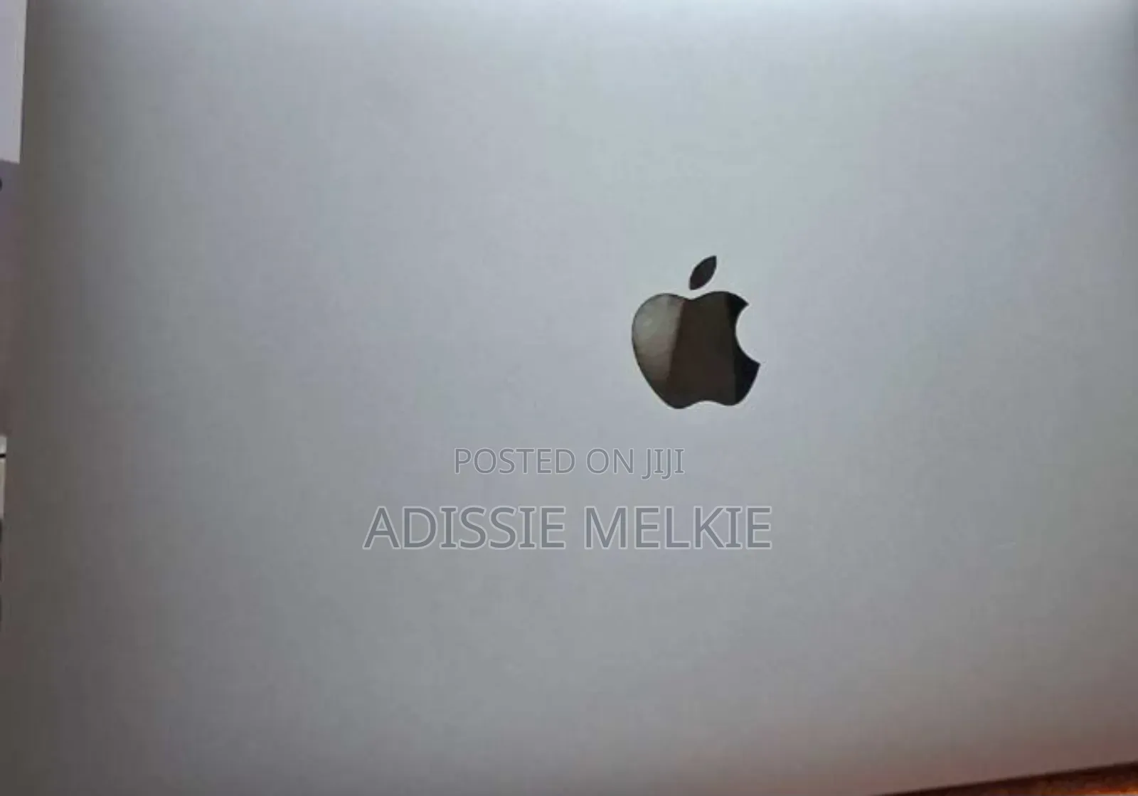 New Laptop Apple MacBook Air 2020 M1 8GB Apple M1 SSD 256GB