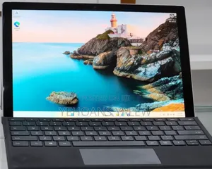 New Laptop Microsoft Surface 8GB Intel Core I7 SSD 256GB