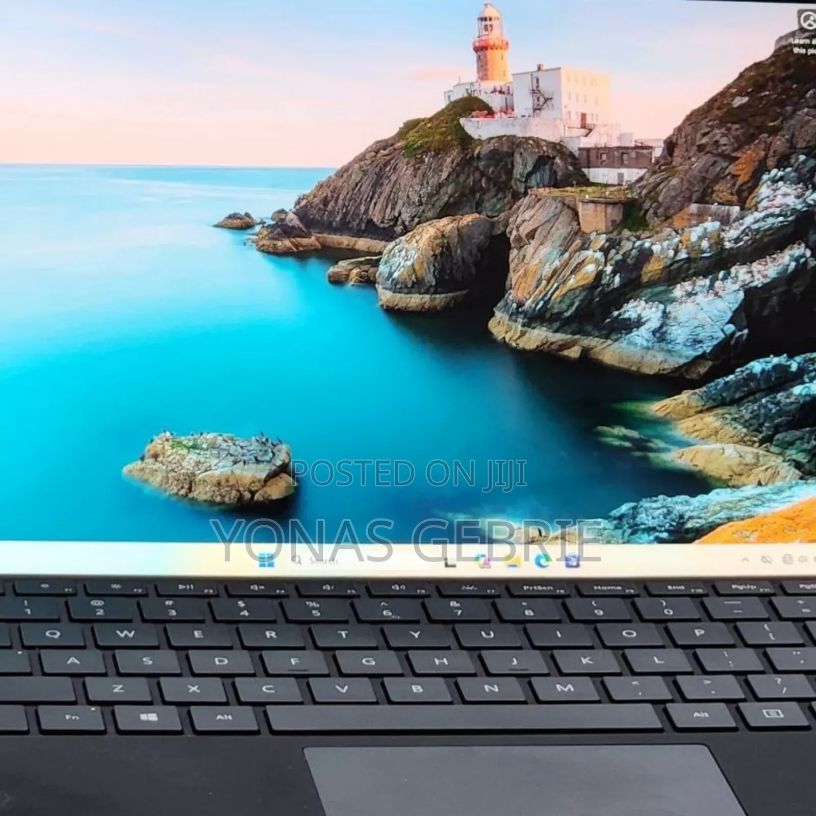 New Laptop Microsoft Surface 8GB Intel Core i7 SSD 256GB