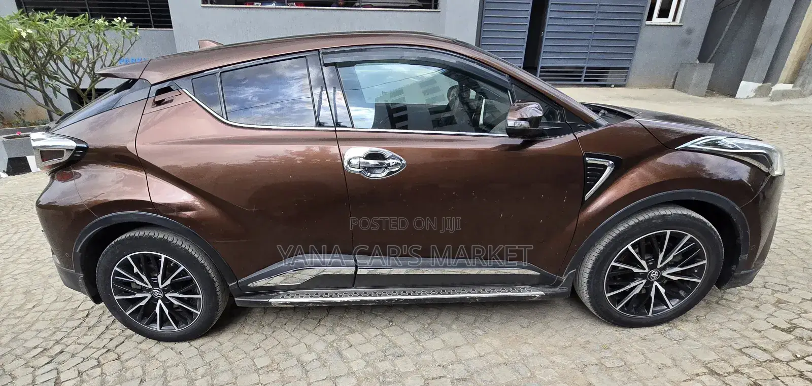 Toyota C-HR 2018 Brown
