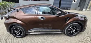 Toyota C-HR 2018 Brown