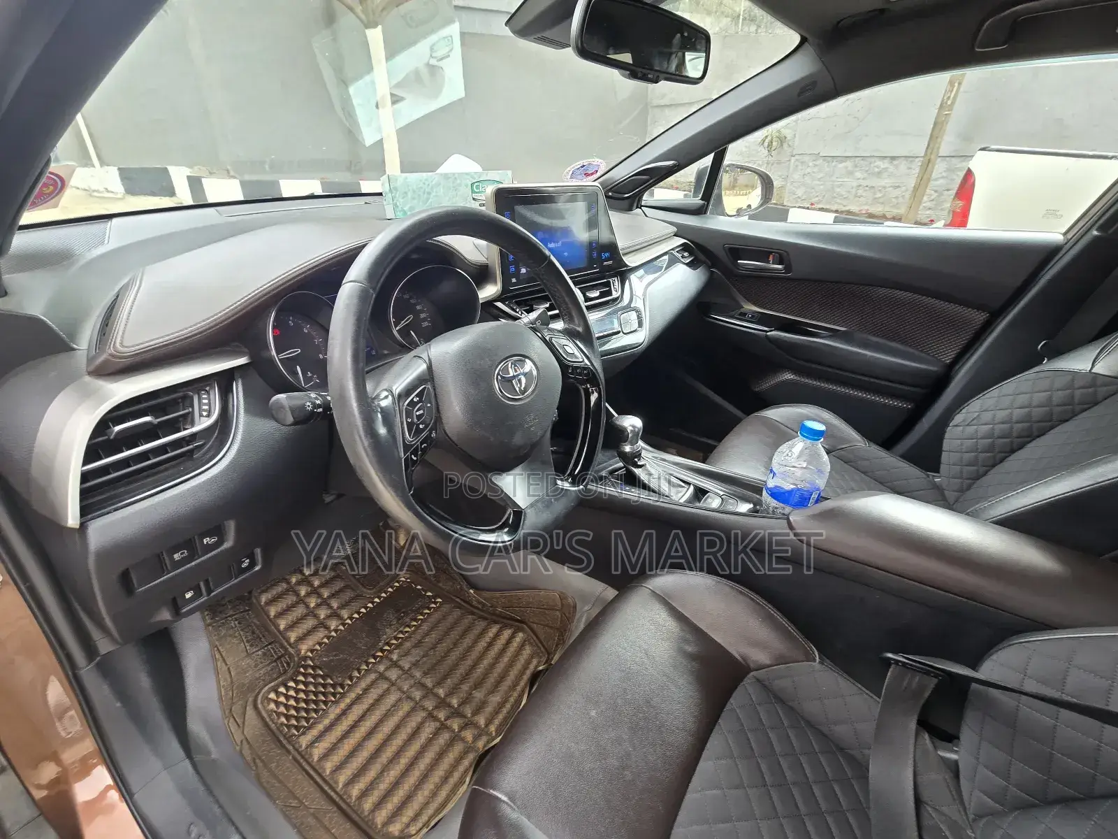 Toyota C-HR 2018 Brown