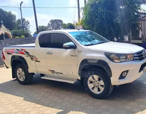 Toyota Hilux Revo Single Cab Deisel 2.4 RWD 2017 White