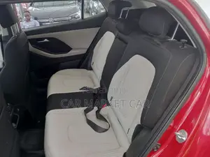Hyundai Creta 2023 Red