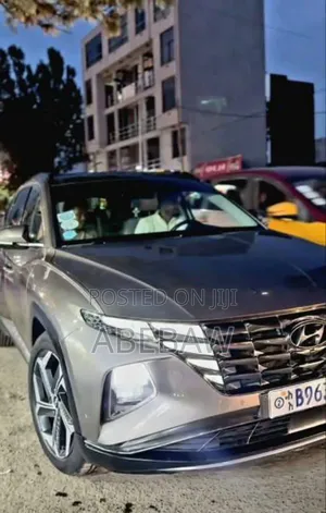 Photo - Hyundai Tucson 2021 Gray