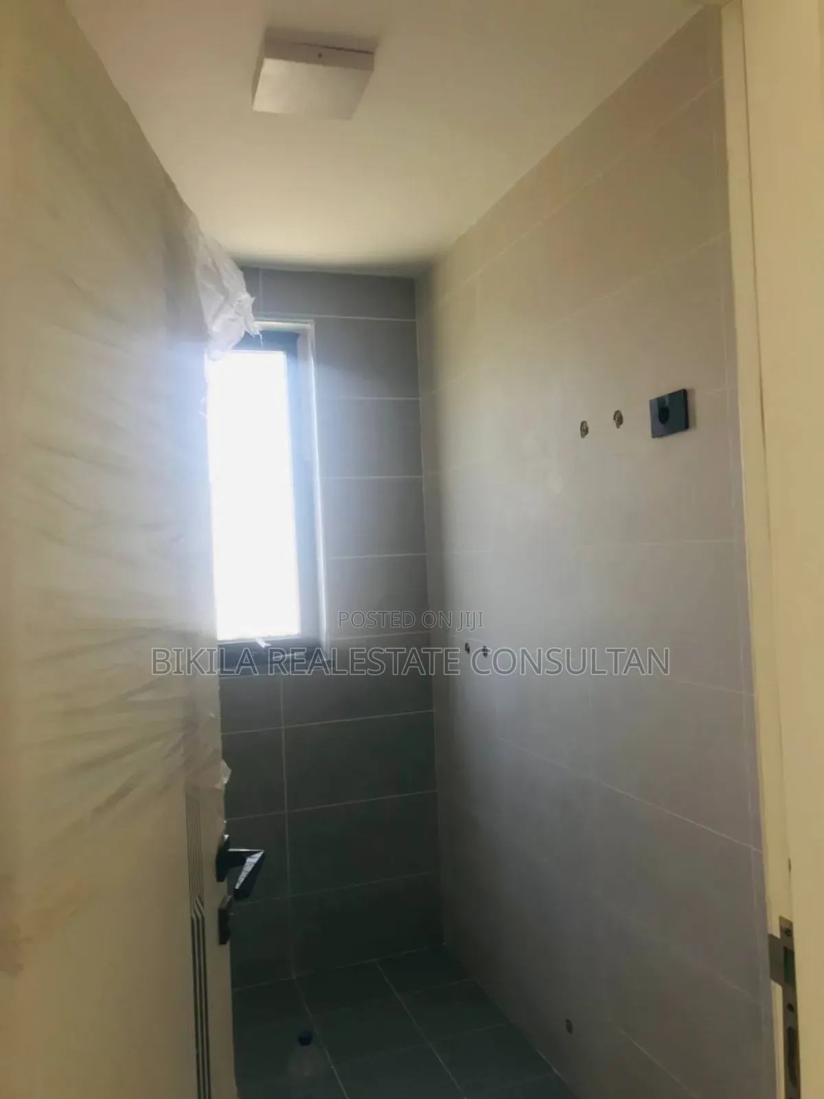 3bdrm Apartment in Bsd Realestate, Bole for sale