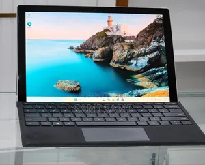 New Laptop Microsoft Surface 8GB Intel Core I7 SSD 256GB