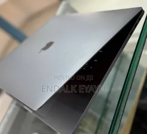 New Laptop Apple MacBook Pro 2019 32GB Intel Core I9 SSD 512GB