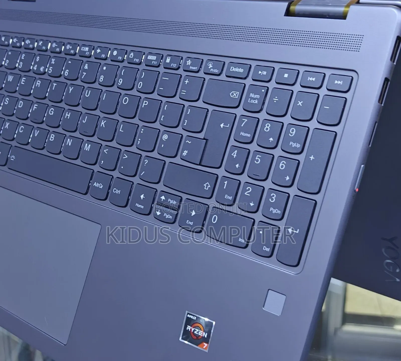 New Laptop Lenovo 16GB AMD Ryzen 7 SSD 512GB