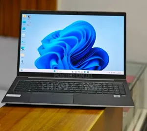 New Laptop HP ZBook Firefly 15 G7 32GB Intel Core I7 SSD 512GB