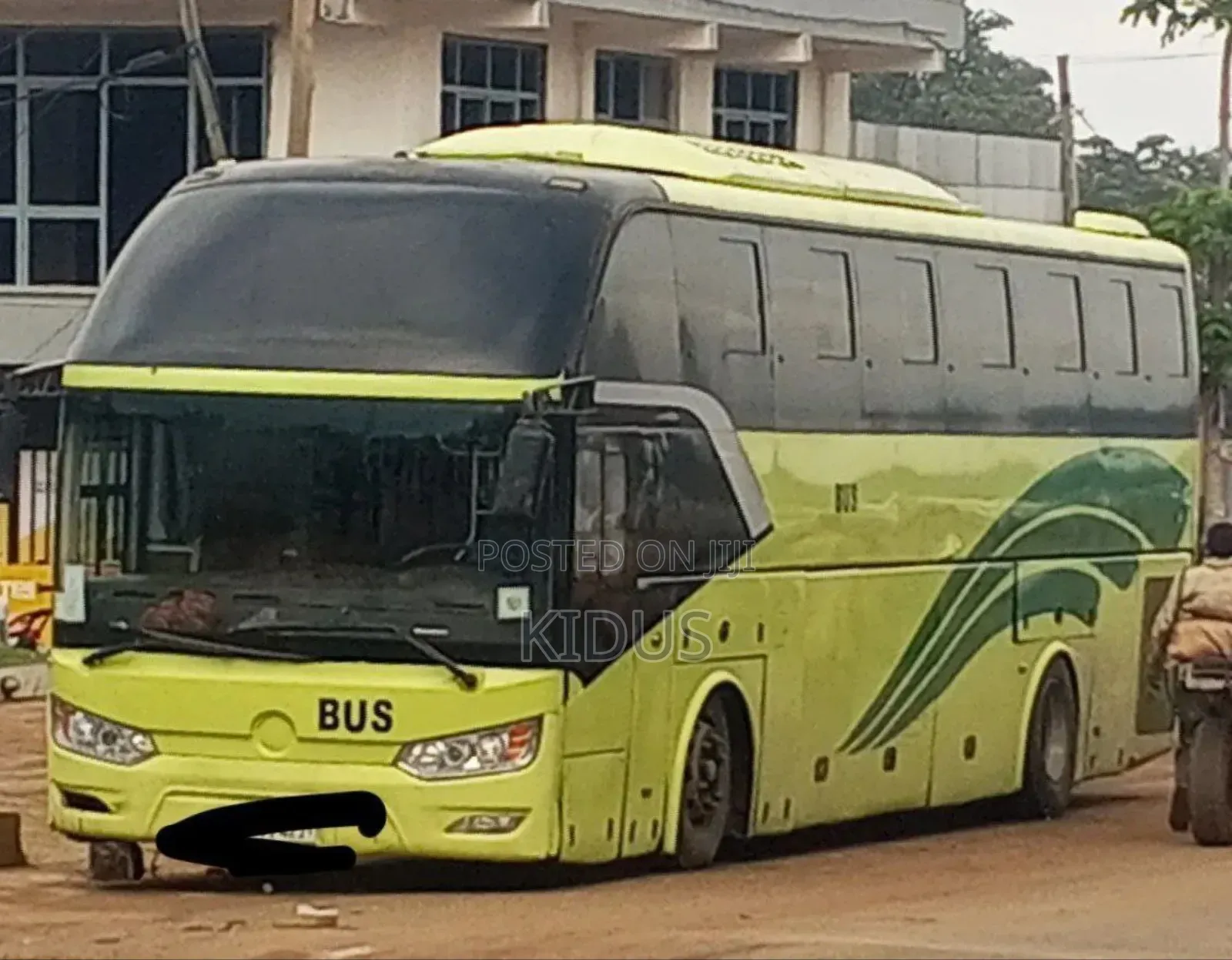 Bus 2019 Green