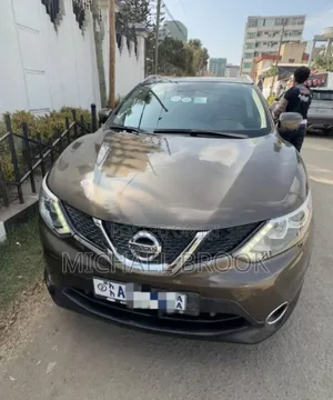 Nissan Qashqai 2017 Brown
