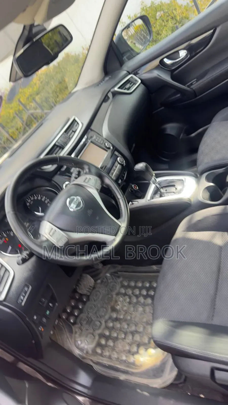 Nissan Qashqai 2017 Brown