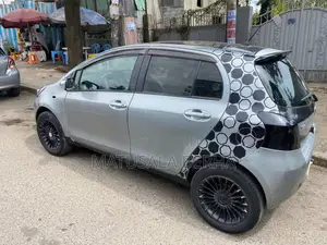 Toyota Yaris 1.0 VVT-i 2007 Gray