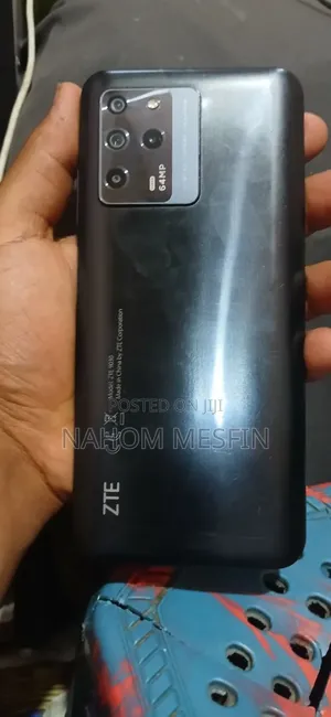 ZTE Blade V30 128 GB Black