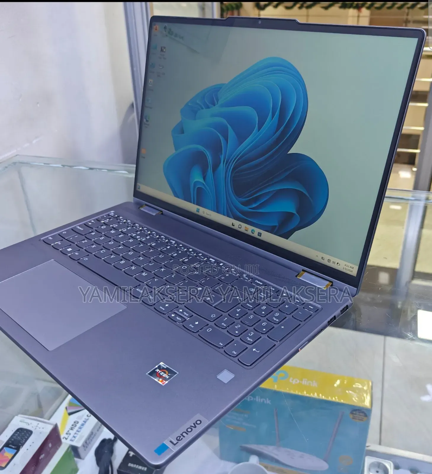 New Laptop Lenovo Yoga 910 16GB AMD Ryzen 7 SSD 512GB