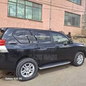 Toyota Land Cruiser Prado 2014 Gray