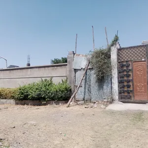 1bdrm Block of Flats in Adama for sale