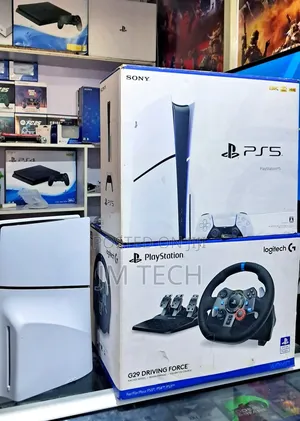 አዲስ Playstation 5 Slim ከ 2 ጆይስቲክ ጋር