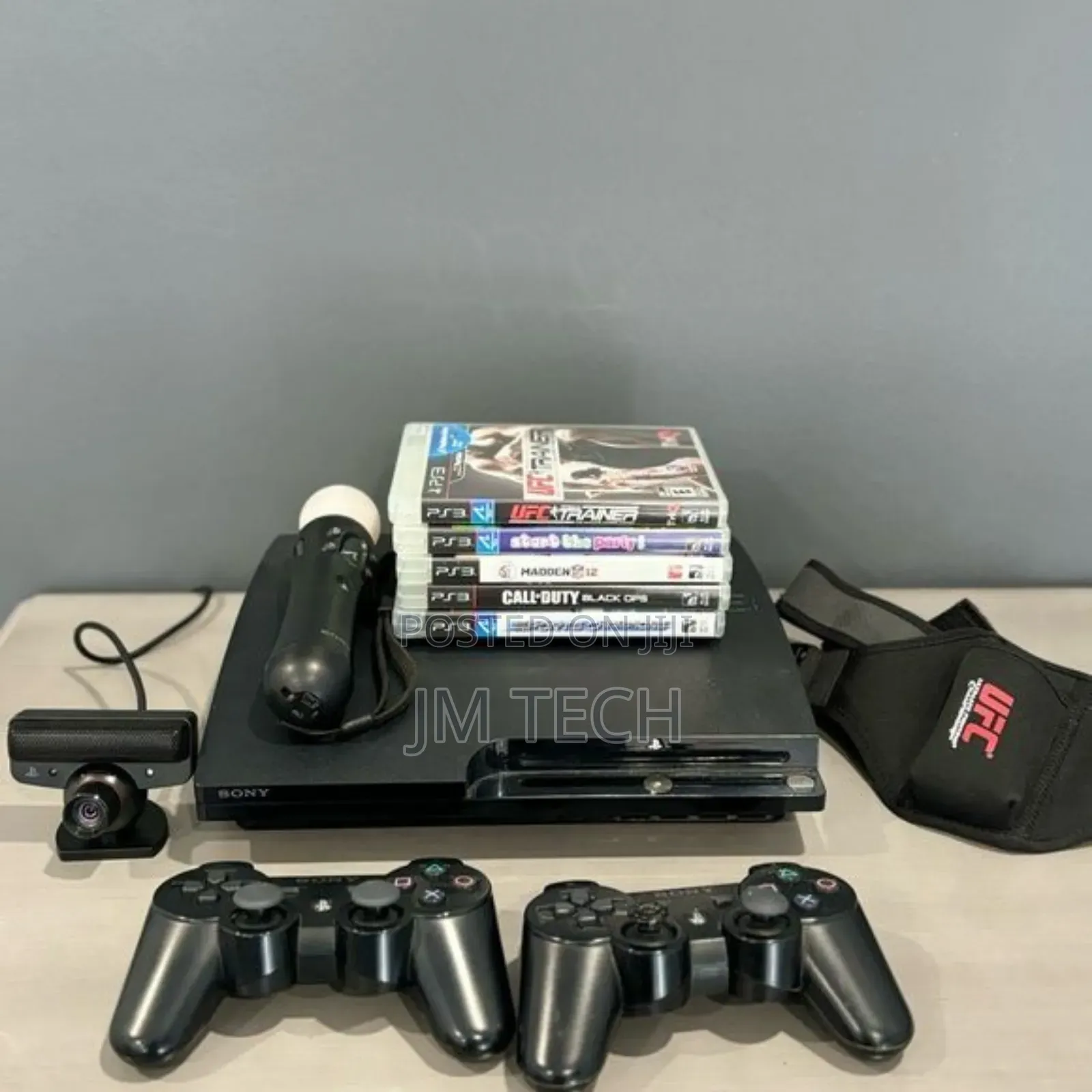 Playstation 3 Slim ከ 2 Sony Joystick ጋር