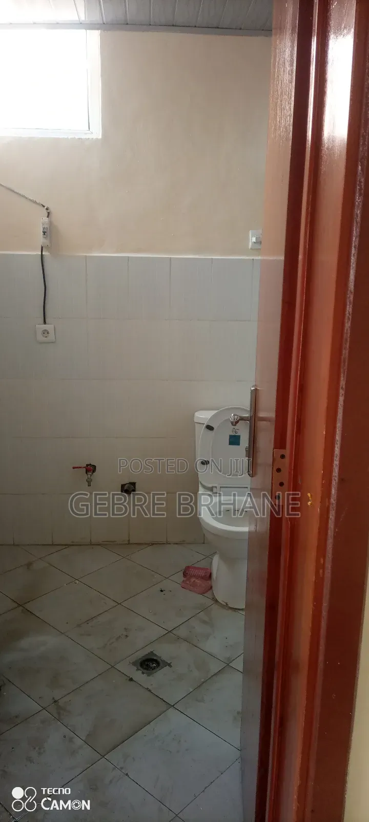 2bdrm Apartment in Apartment, Yeka for rent
