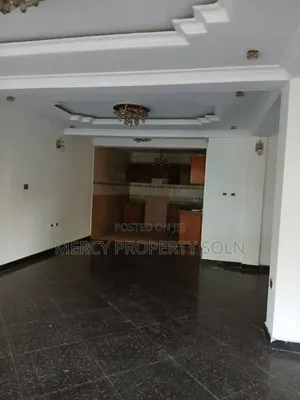 Furnished 8bdrm House in Bole for sale