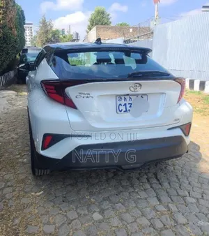 Toyota C-HR 2022 White