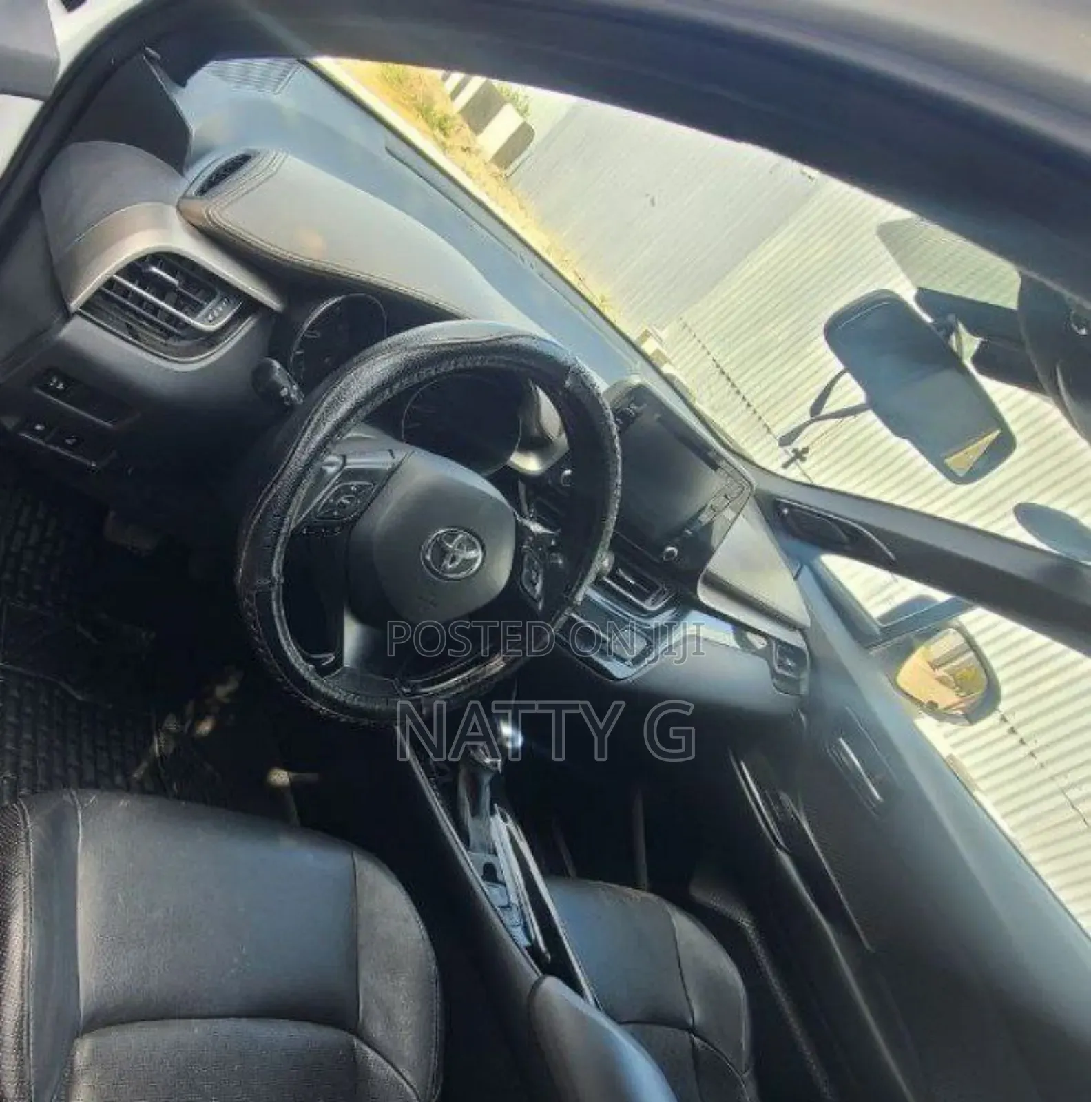 Toyota C-HR 2022 White