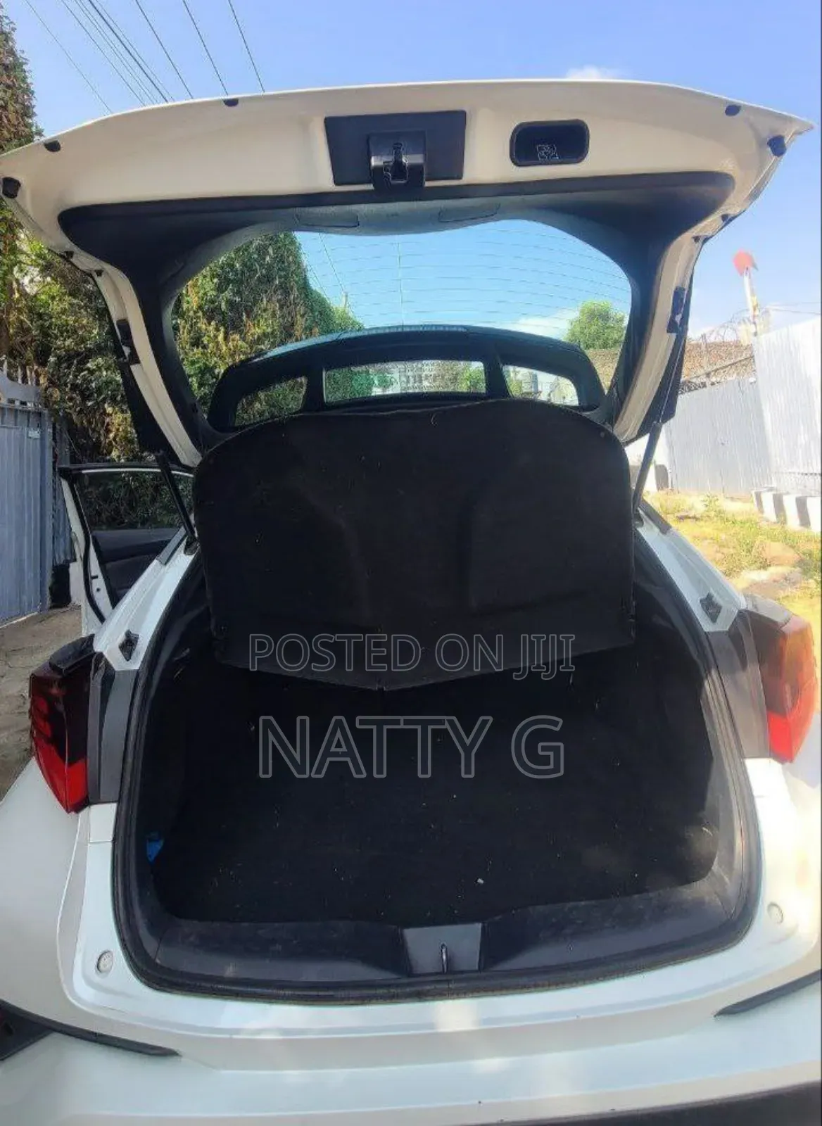 Toyota C-HR 2022 White