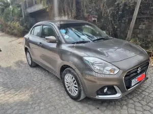 Suzuki Dzire 2022 Silver