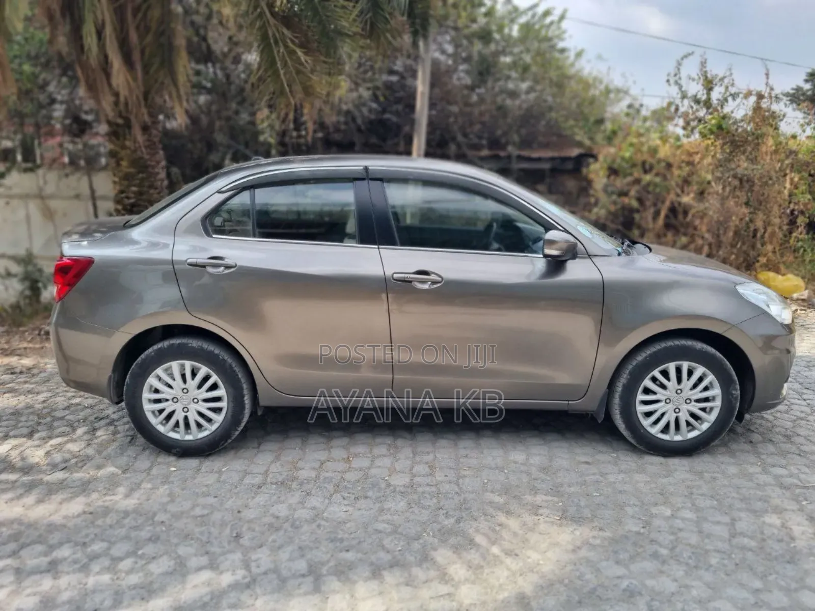 Suzuki Dzire 2022 Silver