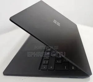 New Laptop Microsoft Surface Laptop 2 16GB Intel Core I7 SSD 512GB