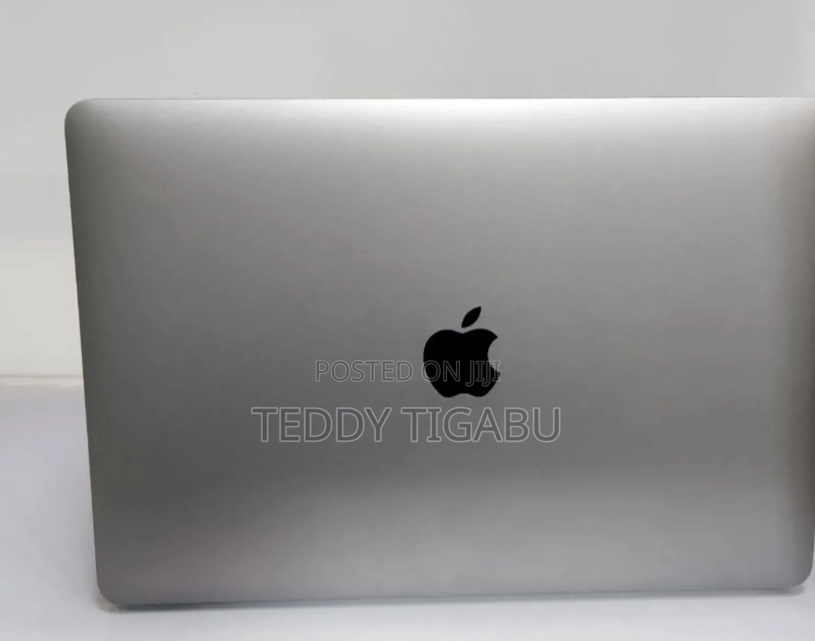 New Laptop Apple MacBook Air 2020 M1 16GB Apple M1 SSD 256GB