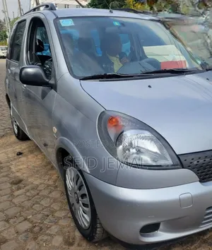 Toyota Yaris 2001 Silver