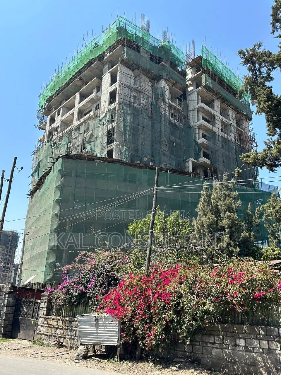 3bdrm Apartment in እልፍኝ, Kirkos for sale
