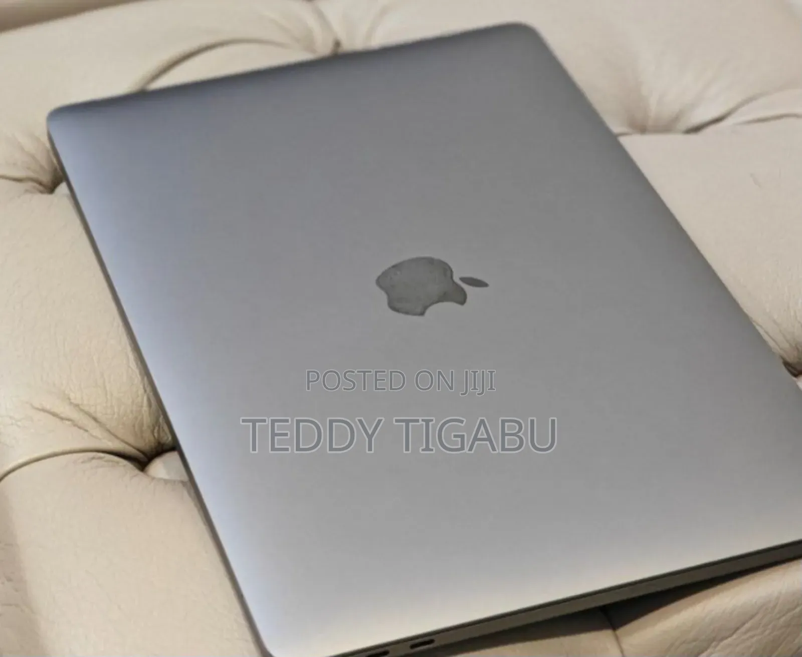 New Laptop Apple MacBook Pro 2019 16GB Intel Core I7 SSD 256GB