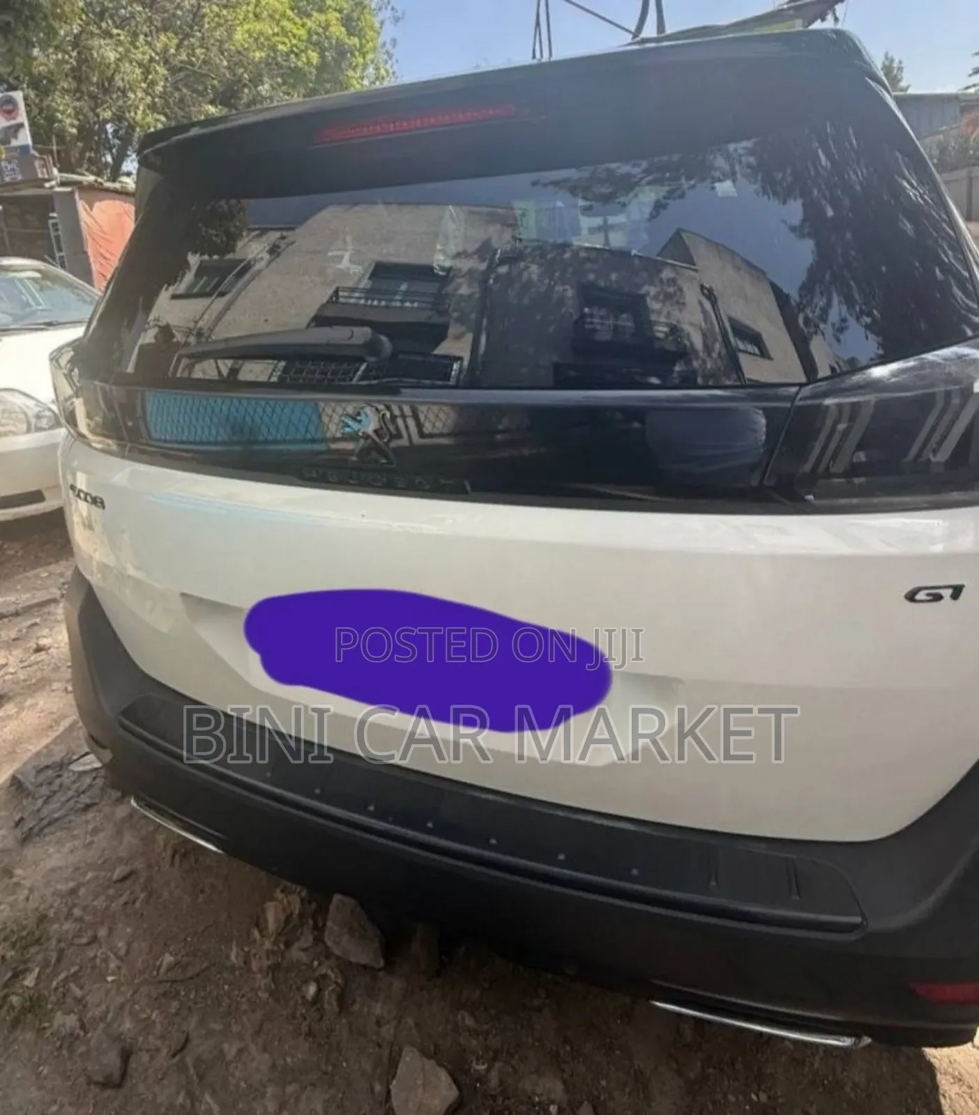 Peugeot 5008 2022 White