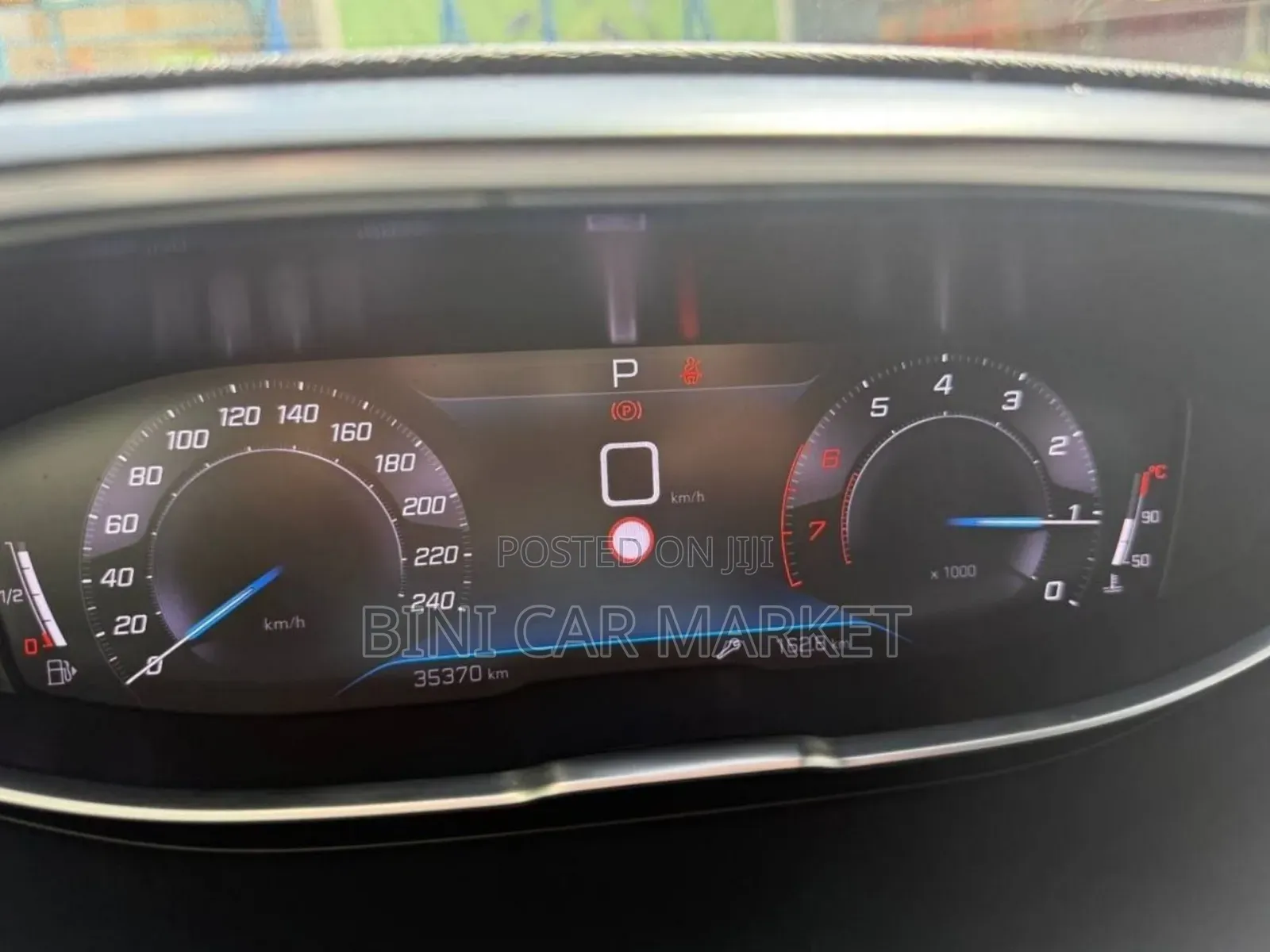 Peugeot 5008 2022 White