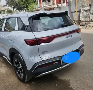 BYD Yuan Up 2025 Blue