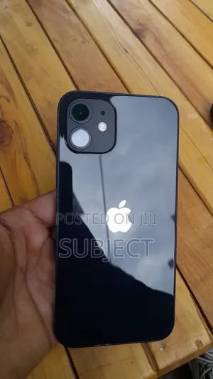 Apple iPhone 12 64 GB Black