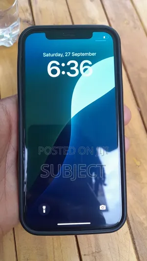 Apple iPhone 12 64 GB Black