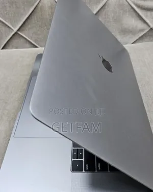 New Laptop Apple MacBook Pro 2019 16GB Intel Core I9 SSD 512GB
