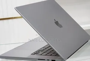 Photo - New Laptop Apple MacBook Pro M1 32GB Apple M1 Max SSD 512GB
