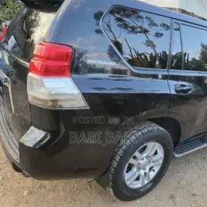 Toyota Land Cruiser Prado 2014 Gray