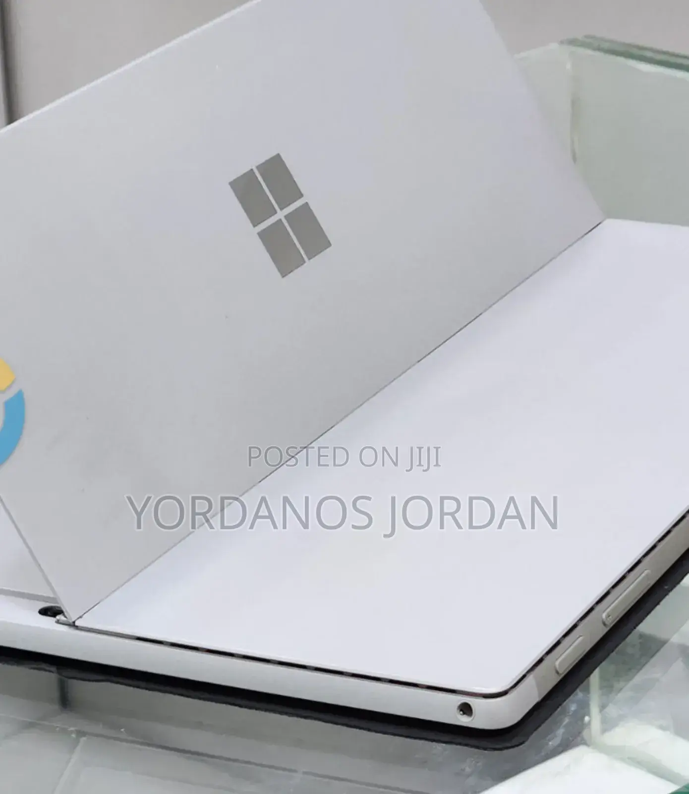 New Laptop Microsoft Surface 8GB Intel Core I7 SSD 256GB