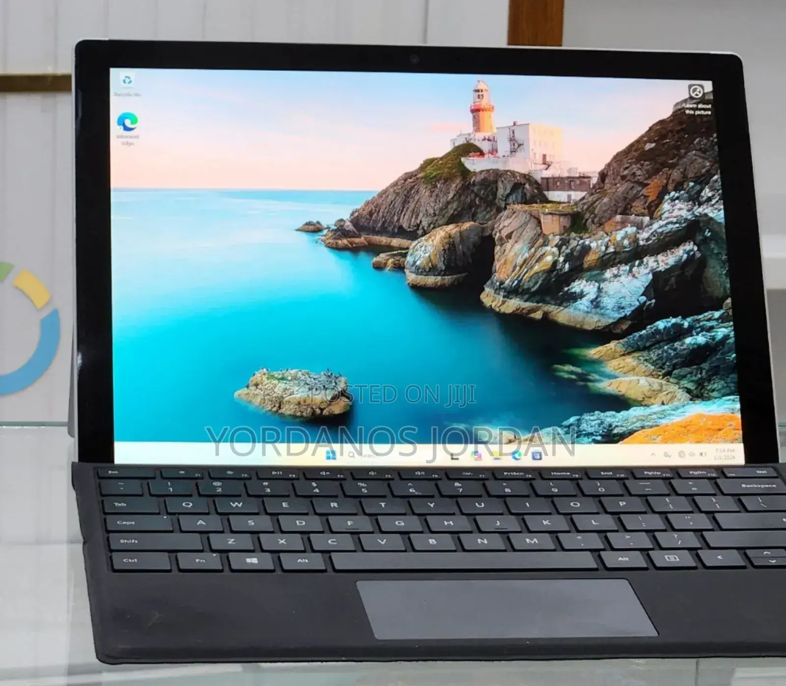 New Laptop Microsoft Surface 8GB Intel Core I7 SSD 256GB