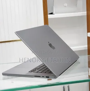 New Laptop Apple MacBook Pro 2021 M1 32GB Apple M1 SSD 512GB