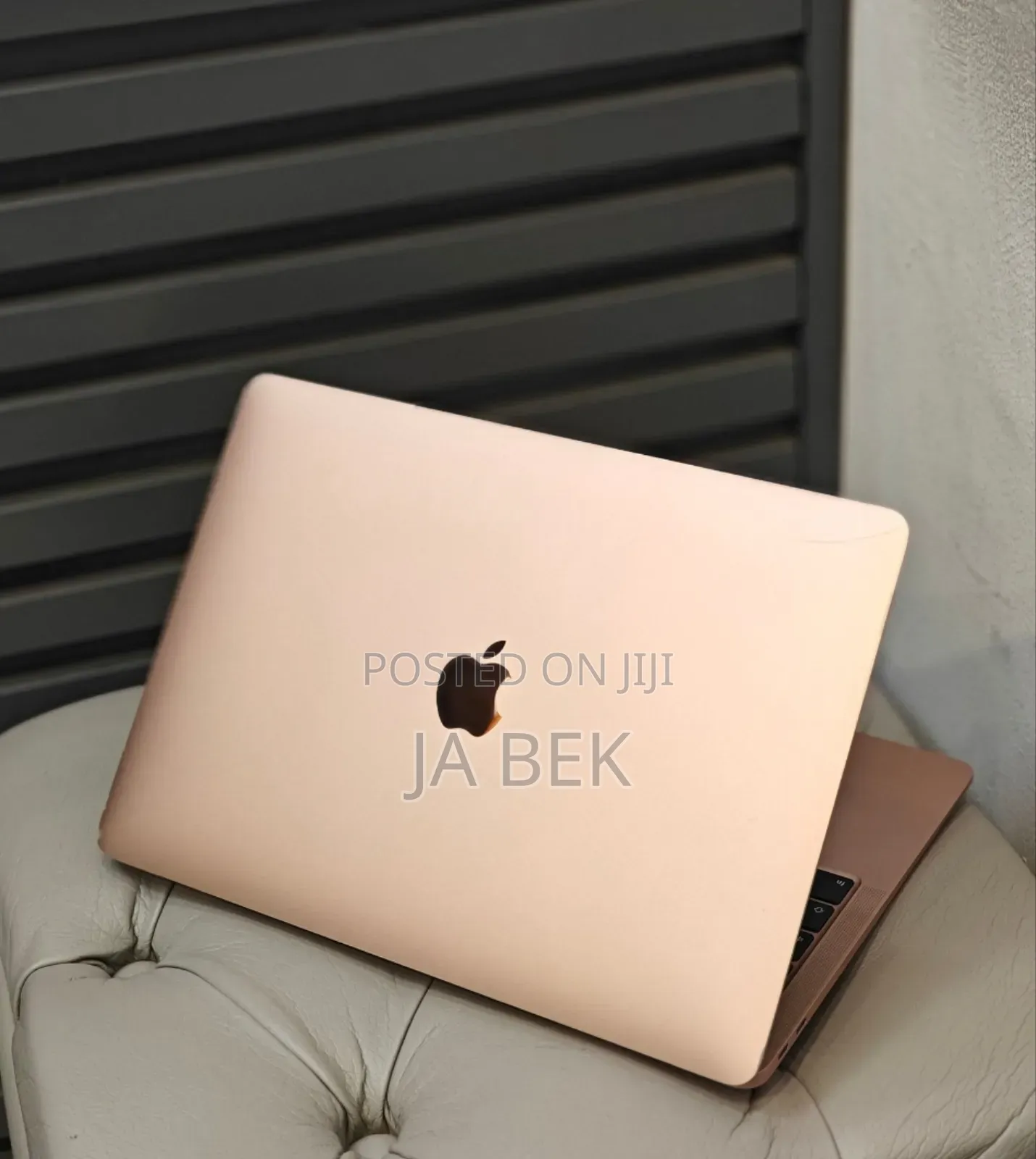 New Laptop Apple MacBook Air 2020 8GB Intel Core I3 SSD 256GB