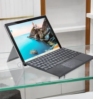 New Laptop Microsoft Surface 8GB Intel Core I7 SSD 256GB