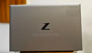 New Laptop HP ZBook Firefly 15 G7 32GB Intel Core I7 SSD 512GB
